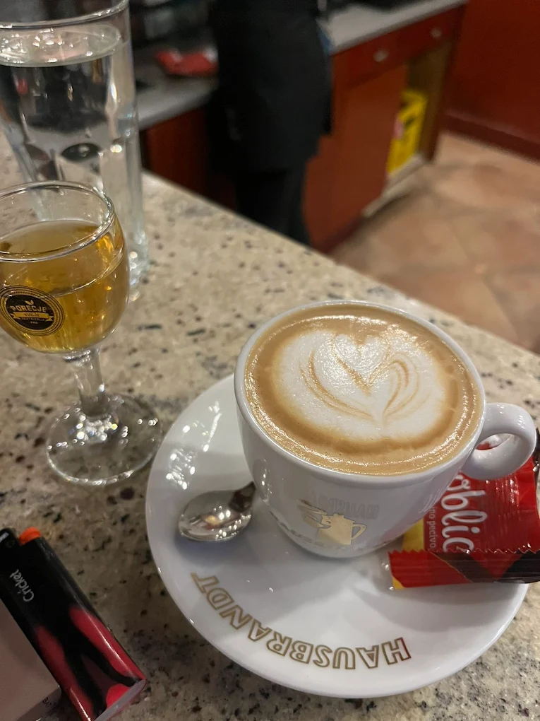 Evergreen Caffe atmosfera